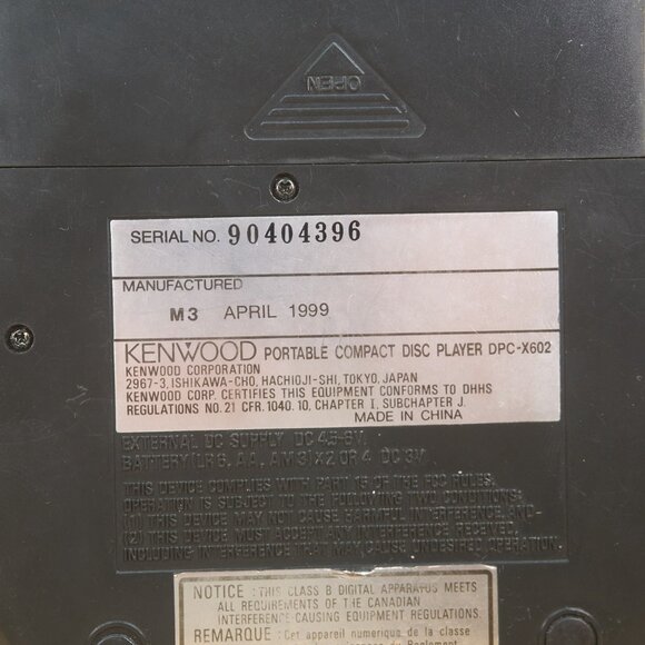 Kenwood DPC-X602 Portable CD Player, Extra Bass Boost, with Case, Silver - Picture 7 of 9